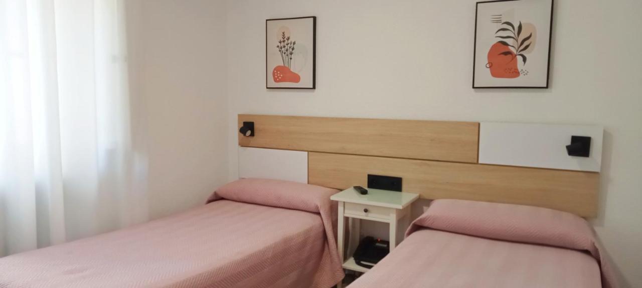 Hostal Bahia Cadiz Bagian luar foto