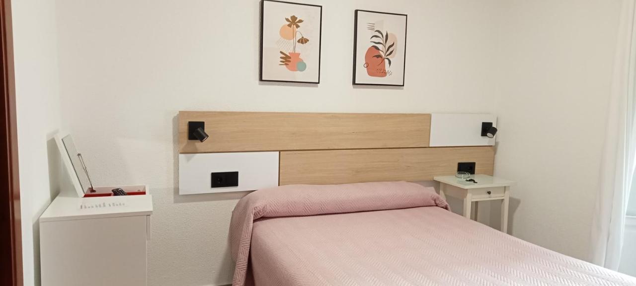 Hostal Bahia Cadiz Bagian luar foto