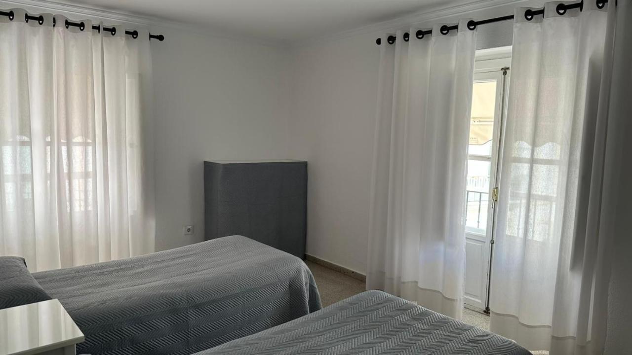 Hostal Bahia Cadiz Bagian luar foto