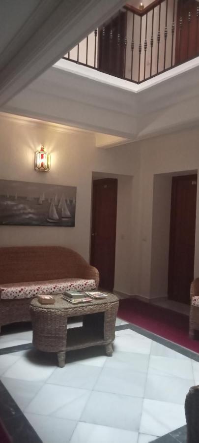 Hostal Bahia Cadiz Bagian luar foto