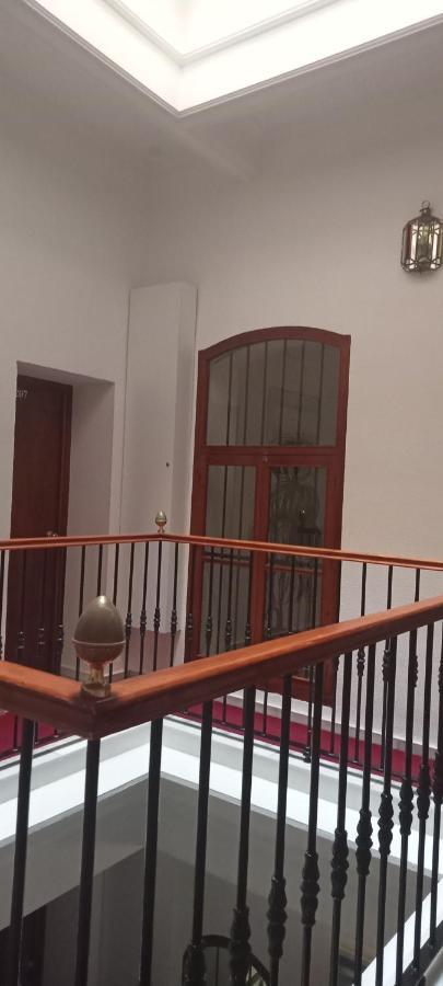 Hostal Bahia Cadiz Bagian luar foto
